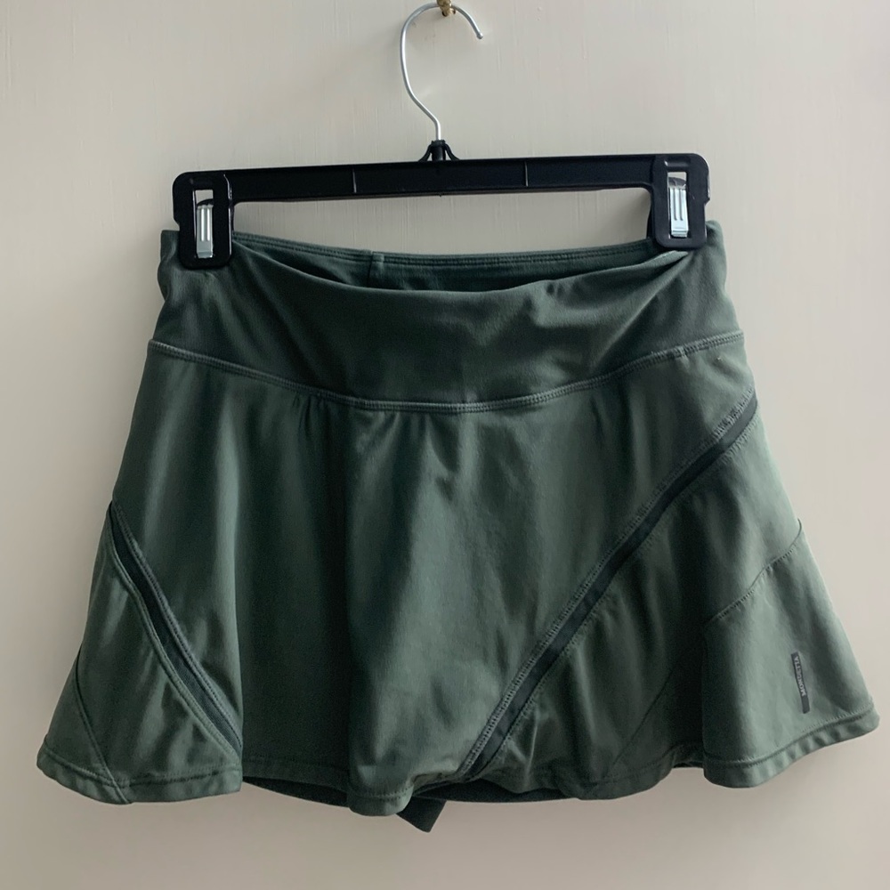 green golf/tennis skirt